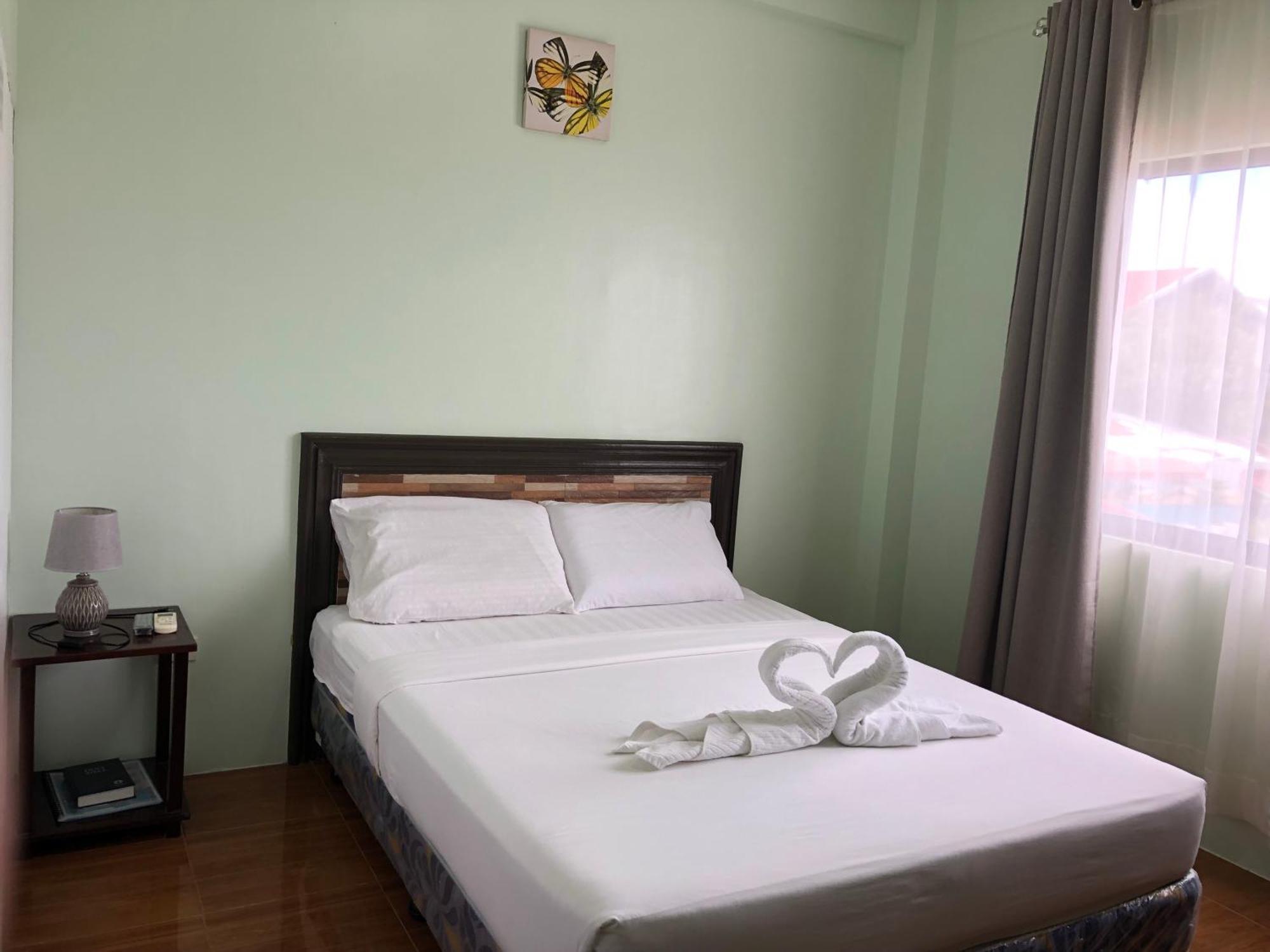 Adams View Hotel Moalboal Luaran gambar